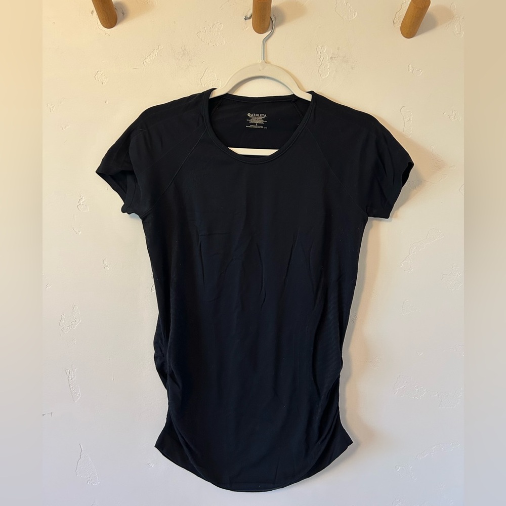 Athleta In Motion Seamless Black Short Sleeve Workout Top Sz Large Run